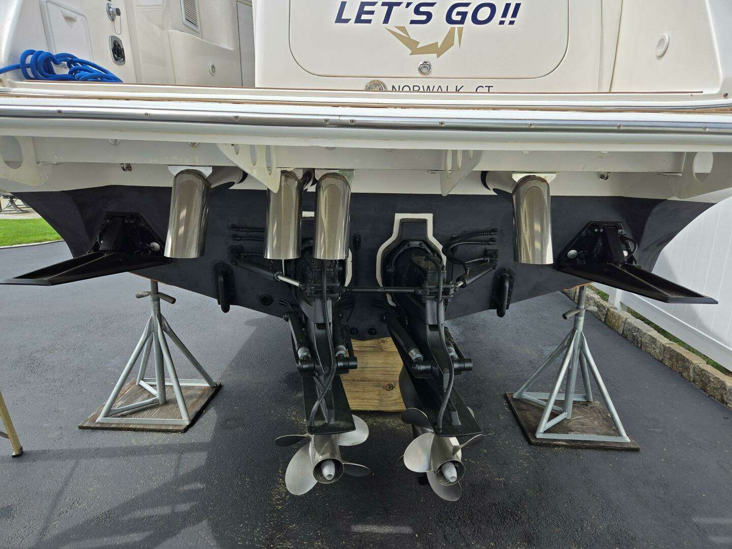 2007 Fountain 38 Express Cruiser - Image 29