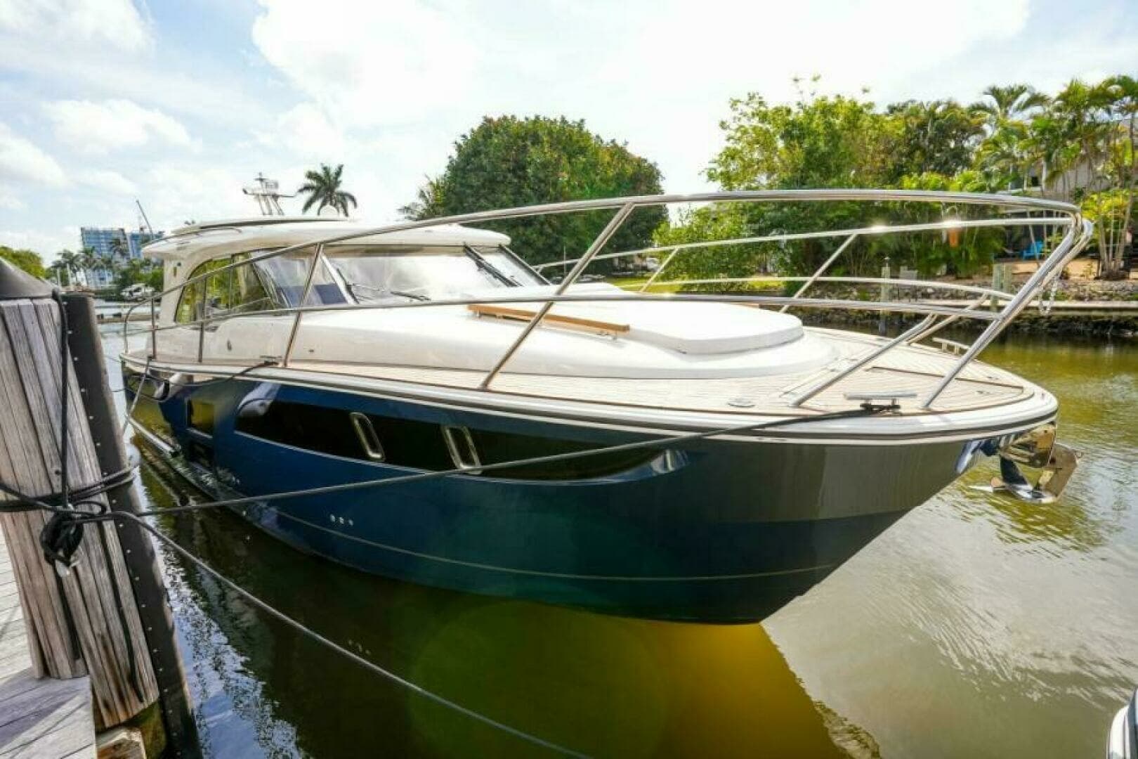 2026 Marex 360 Cabriolet Cruiser - Image 30