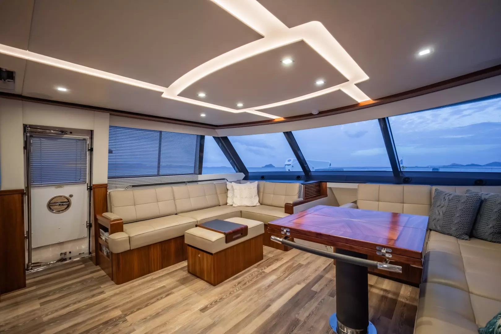 2019 Riviera 68 Sport Motor Yacht - Image 19