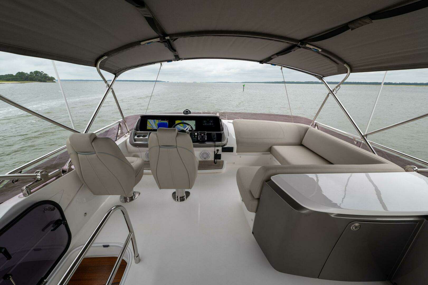2021 Princess S62 - Image 26