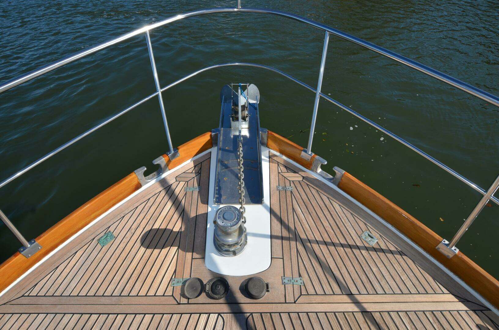 2000 Grand Banks Eastbay HX - Image 10