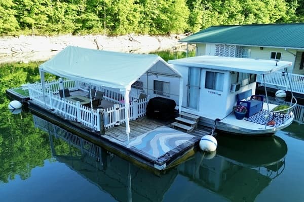 1969 Custom 9 x 27 Floating Cabin - 1969 Drift-R-Cruz - 238sqft - Image 1