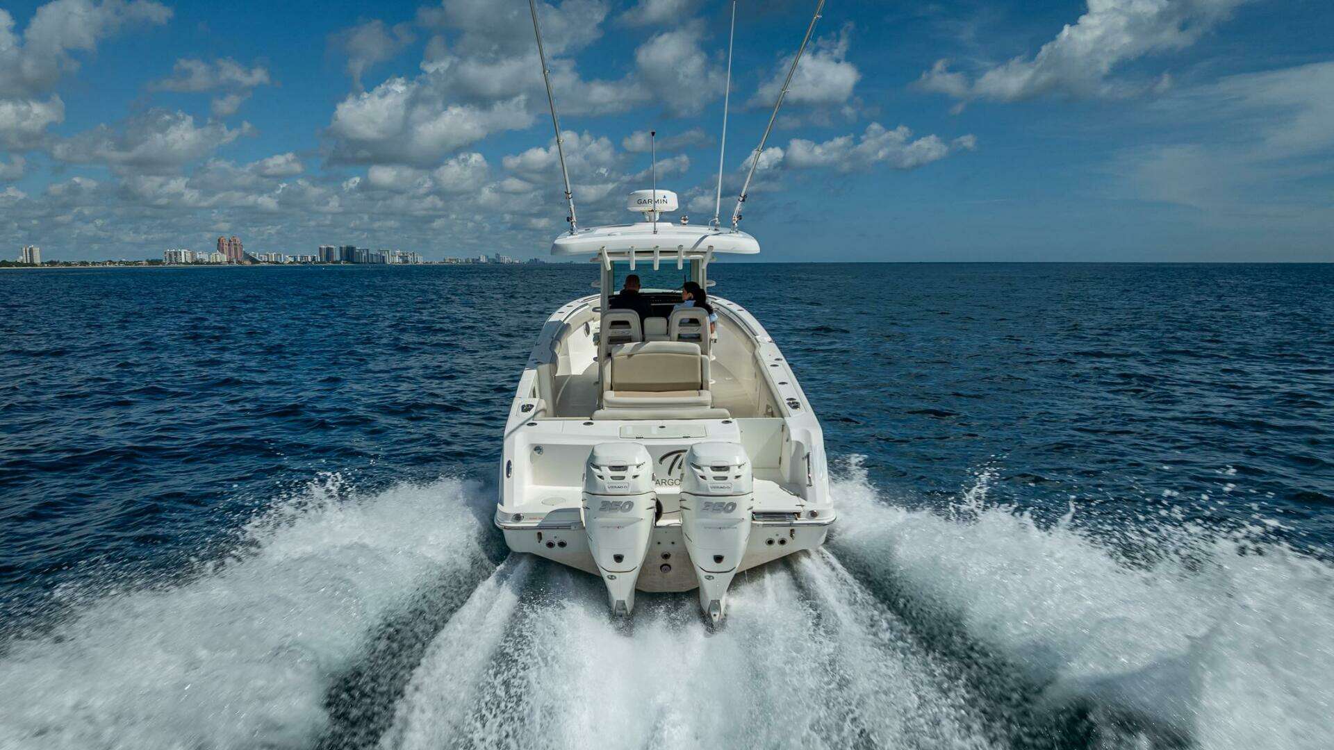 2017 Boston Whaler 330 Outrage - Image 14