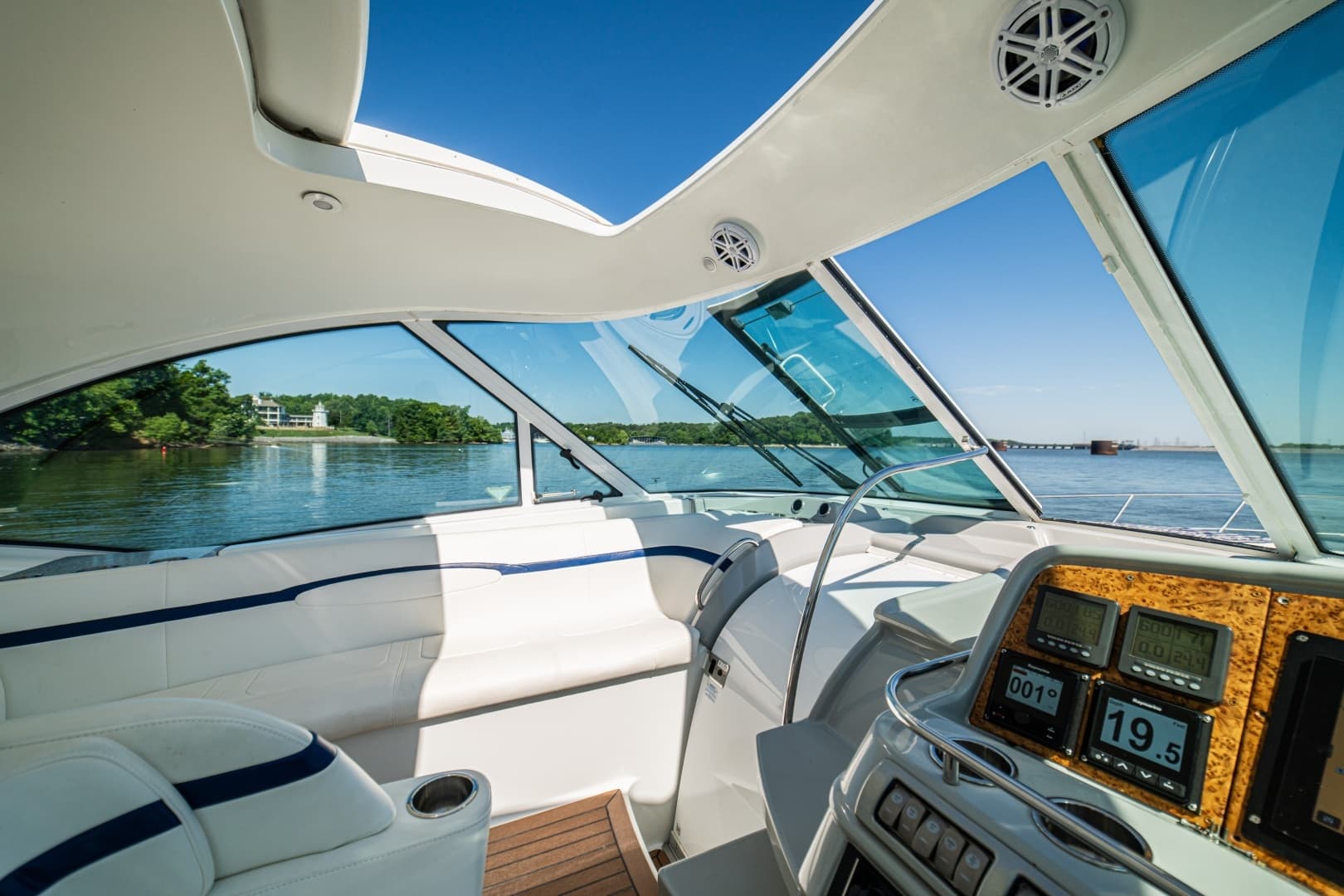 2008 Formula 45 Yacht - Image 40