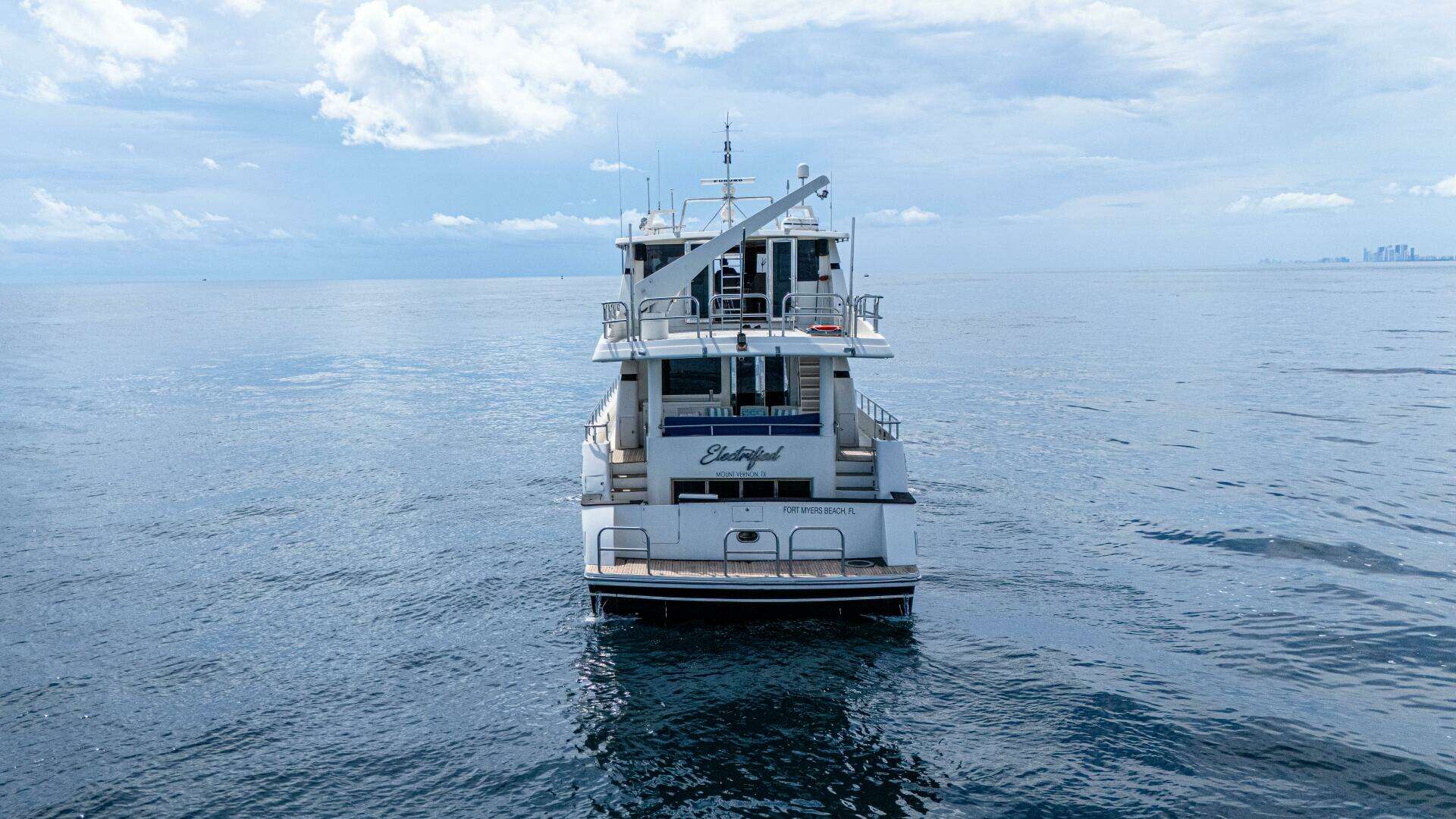2001 Motor Yacht 82MY - Image 5