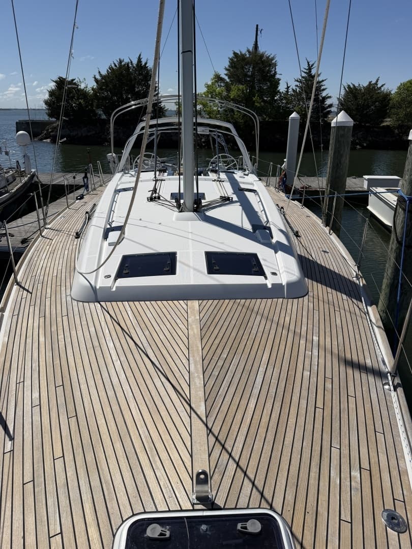 2016 Beneteau 48 - Image 13