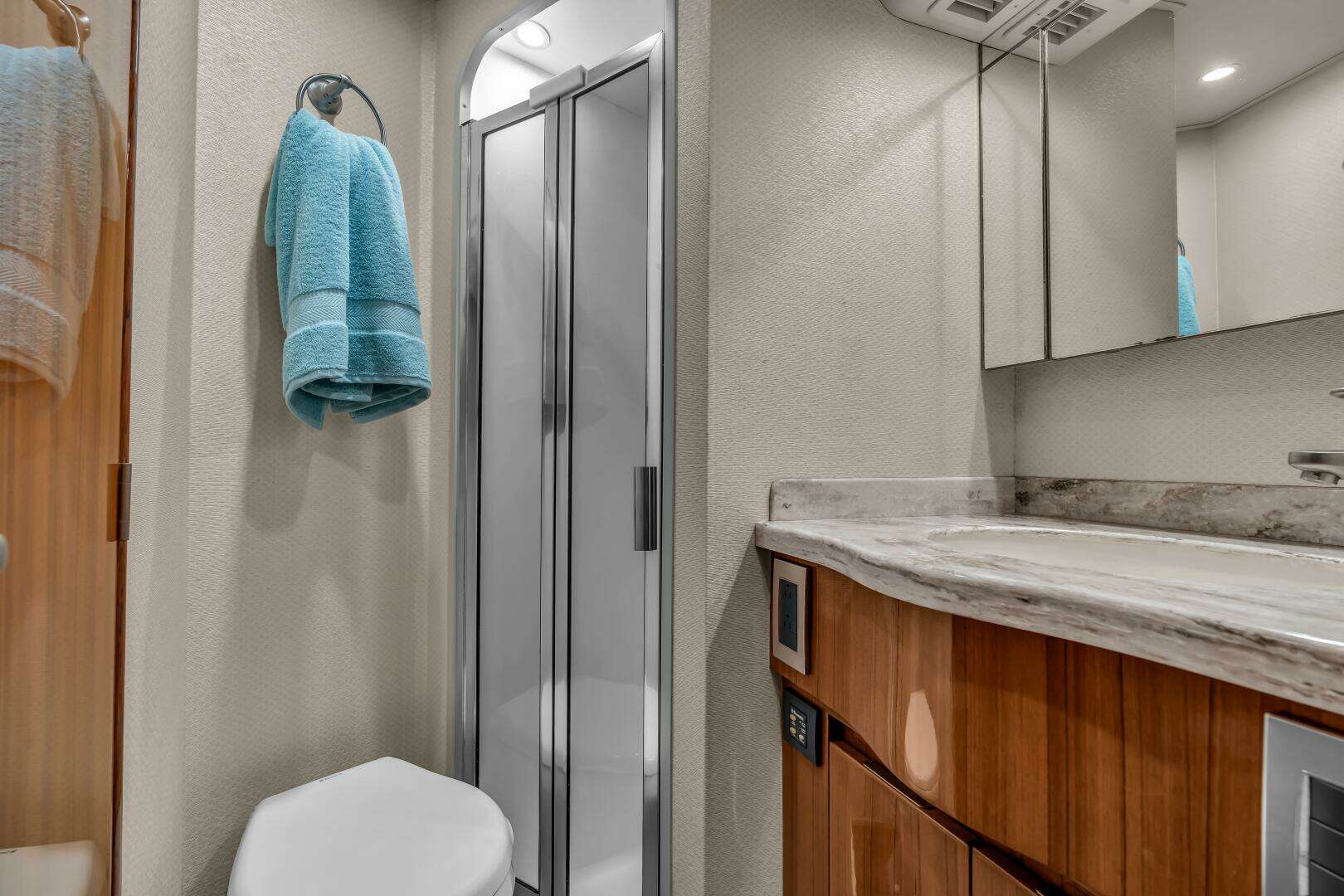 2015 Viking 46C - Image 49