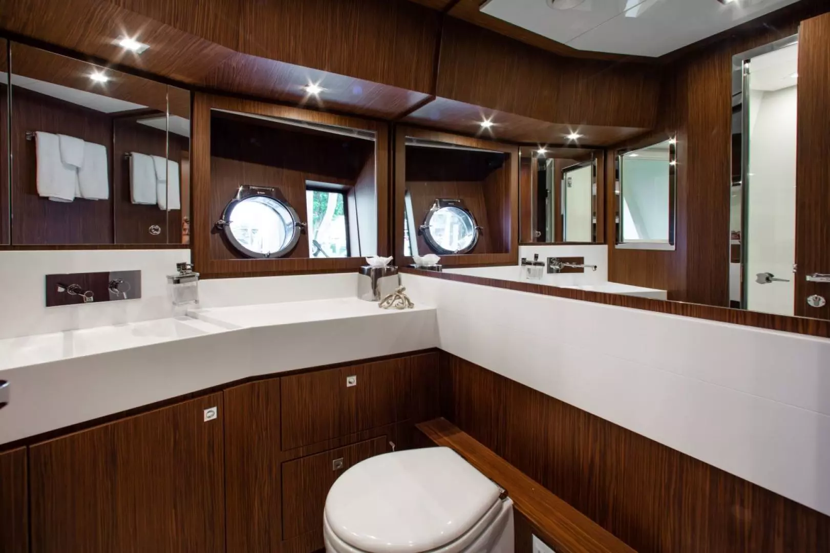 2017 Riva 88 Domino Super - Image 36