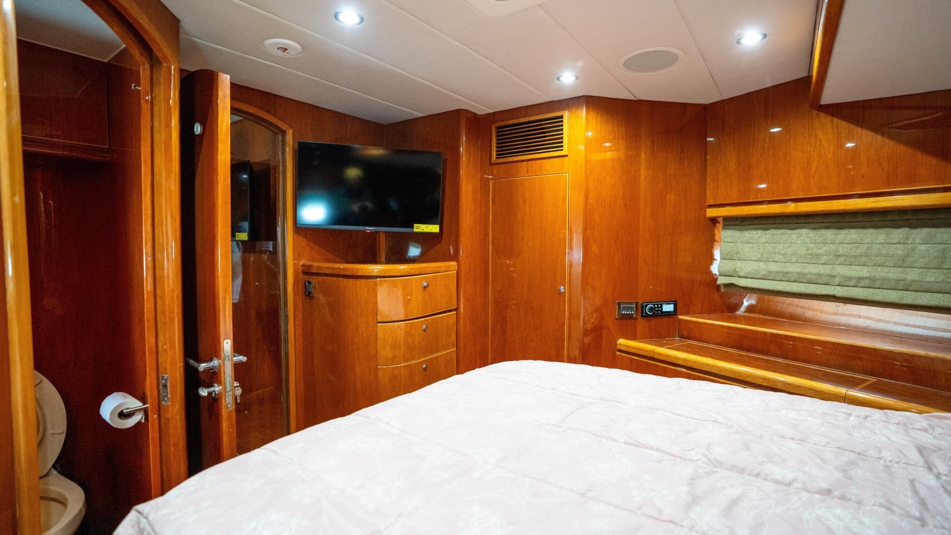 2008 Hargrave Sky Lounge - Image 81