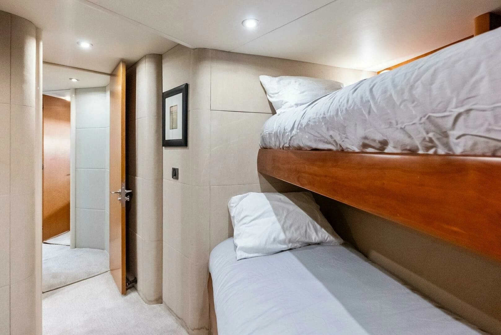 2006 Lazzara Yachts 84 Skylounge - Image 70