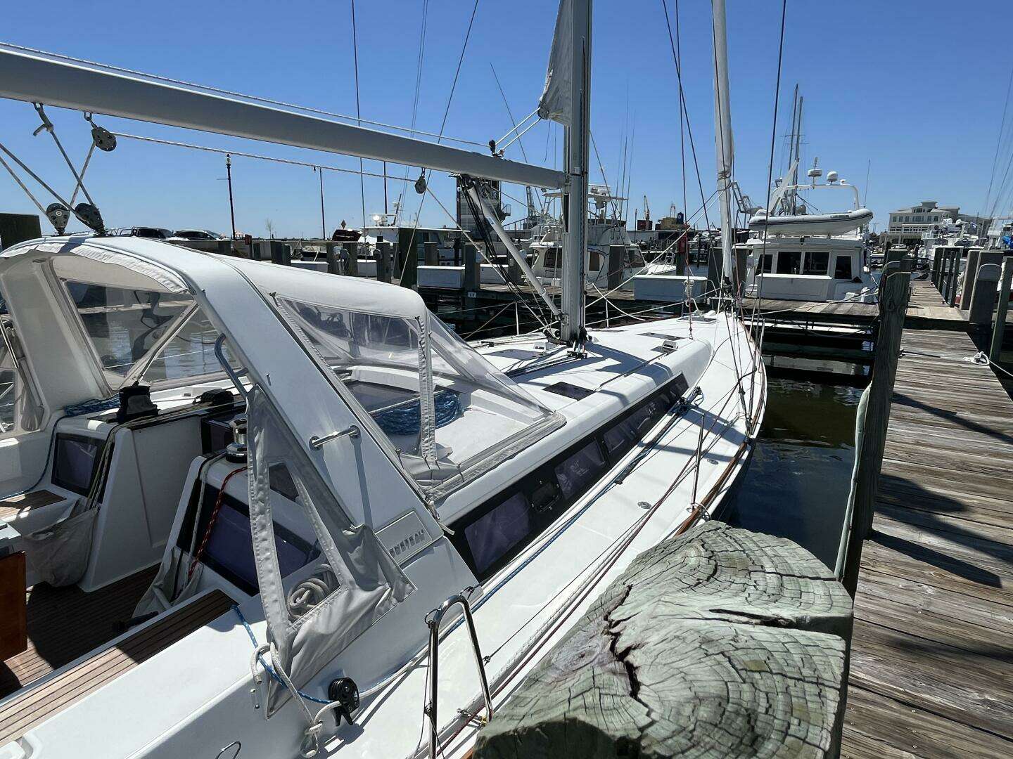 2013 Beneteau Oceanis 48 - Image 11