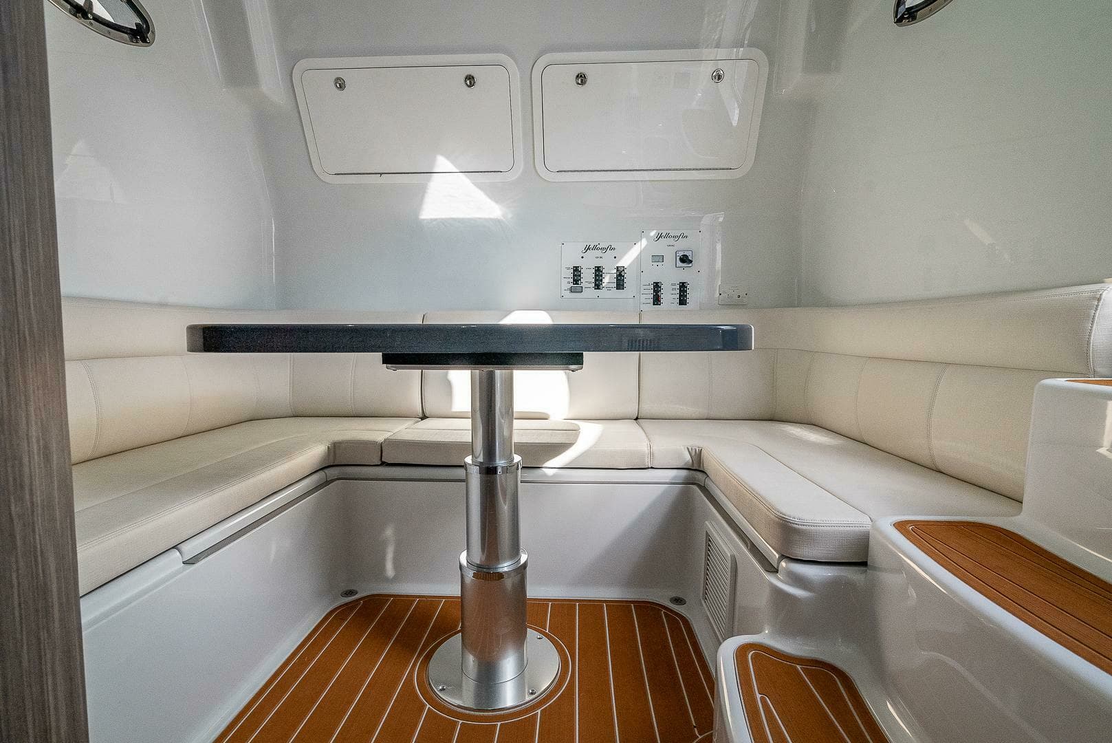 2024 Yellowfin 54 Offshore - Image 32
