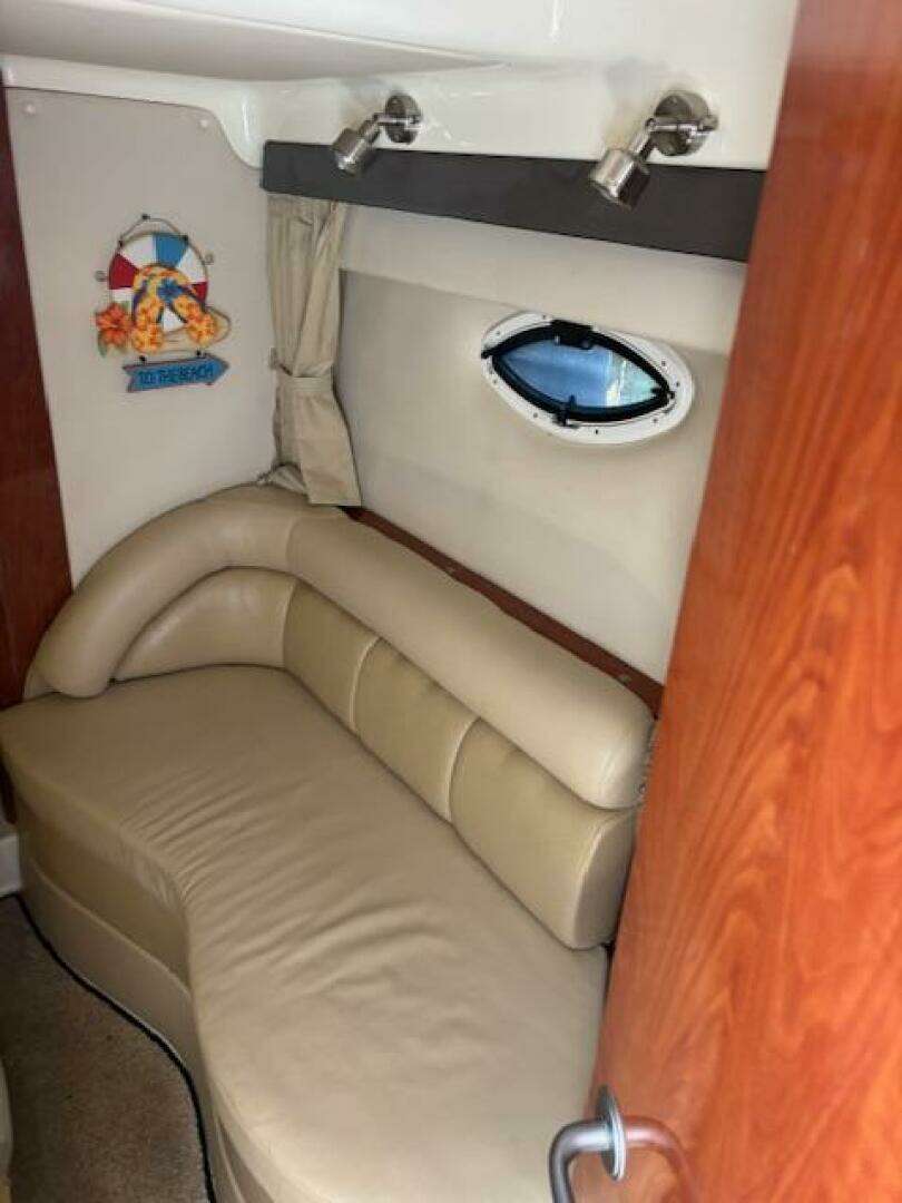 2007 Monterey 350 Sport Yacht - Image 30
