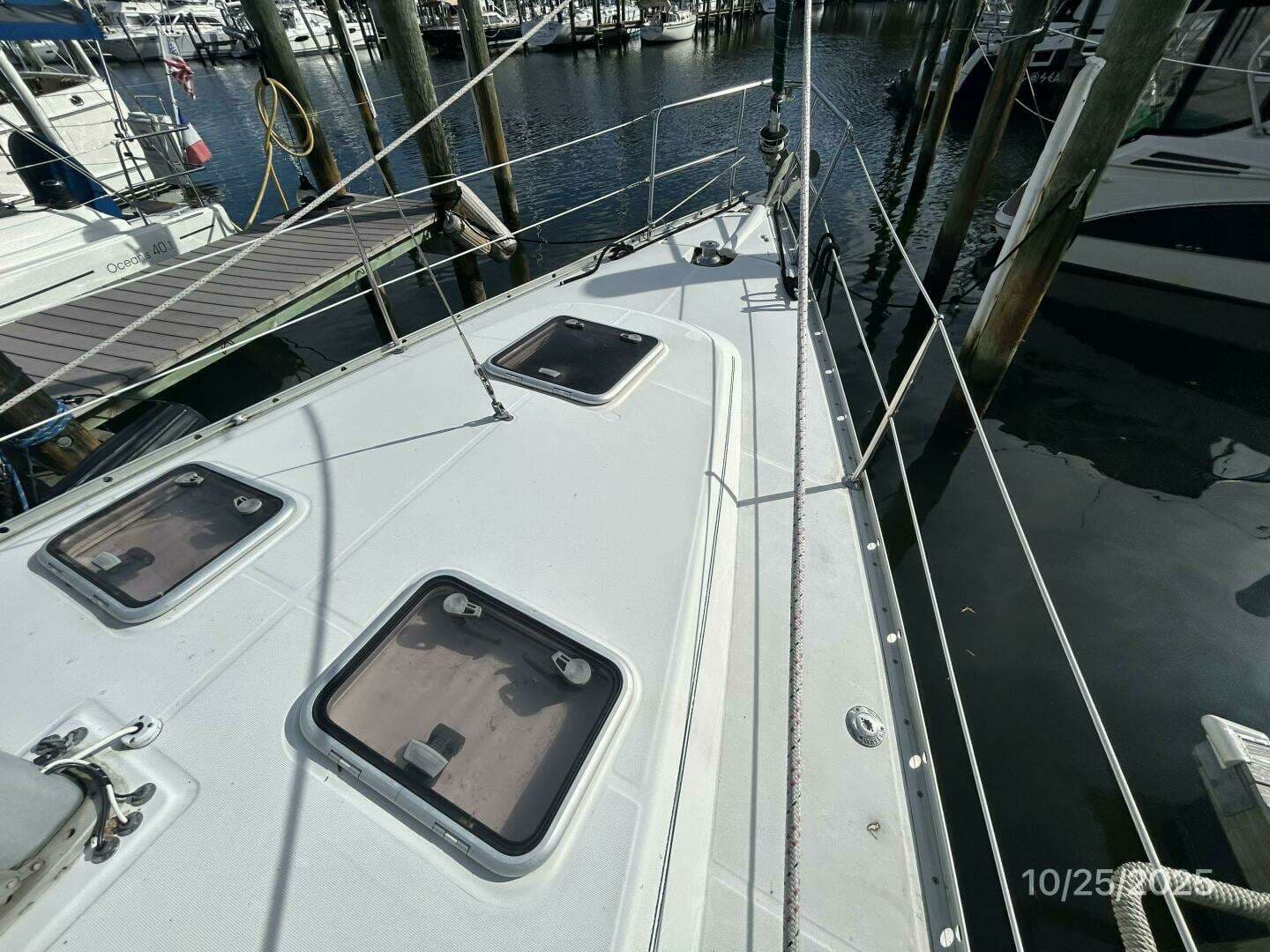 2007 Beneteau 373 - Image 10