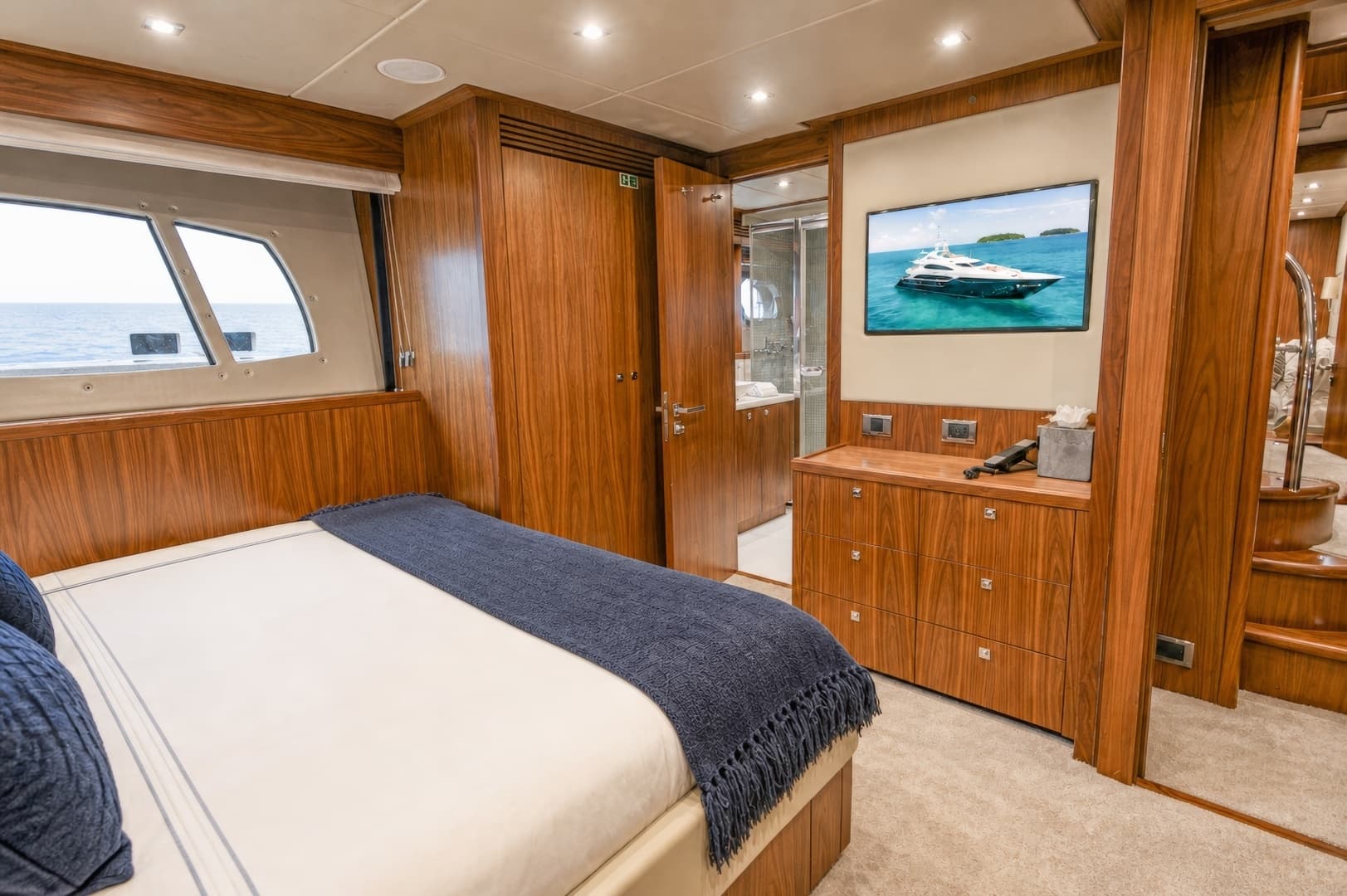 2014 Sunseeker 131 - Image 31
