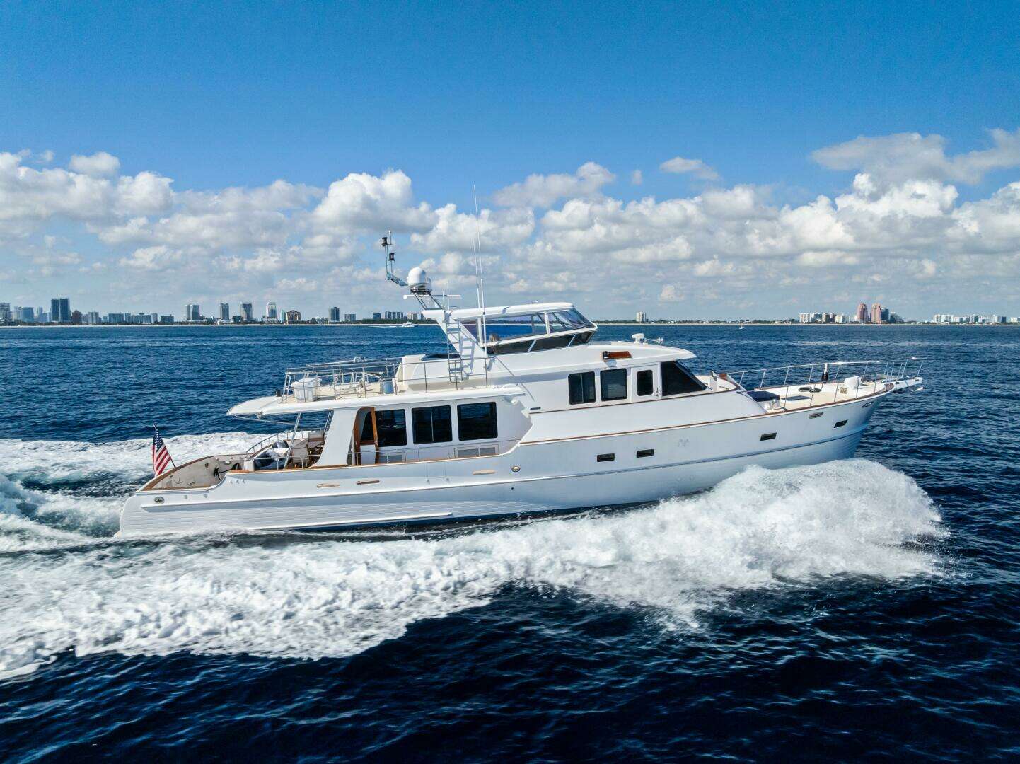 2005 Grand Banks 72 Aleutian RP - Image 31