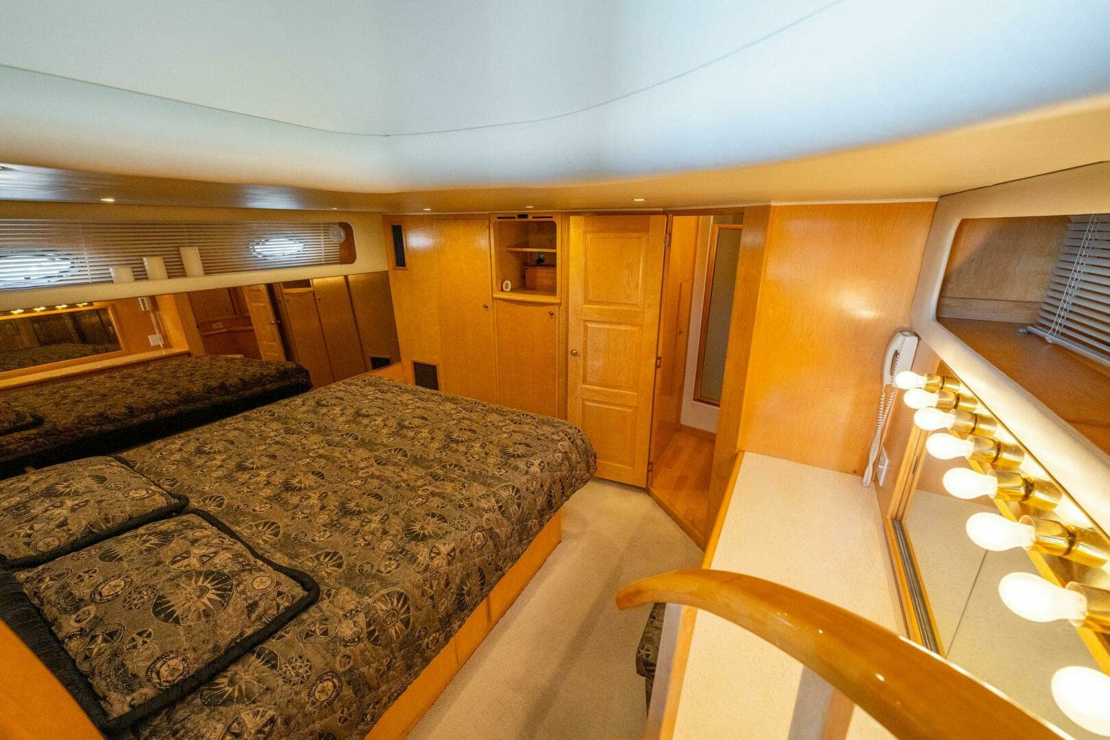 1997 Navigator Sundance 5600 - Image 102