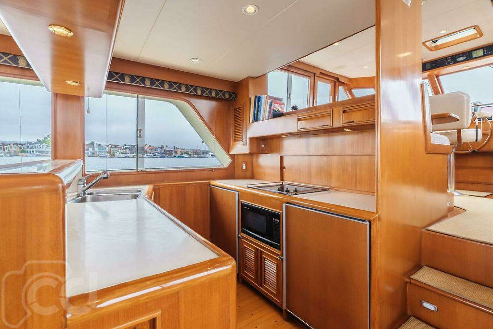 1999 Offshore Yachts 52 Pilothouse - Image 10