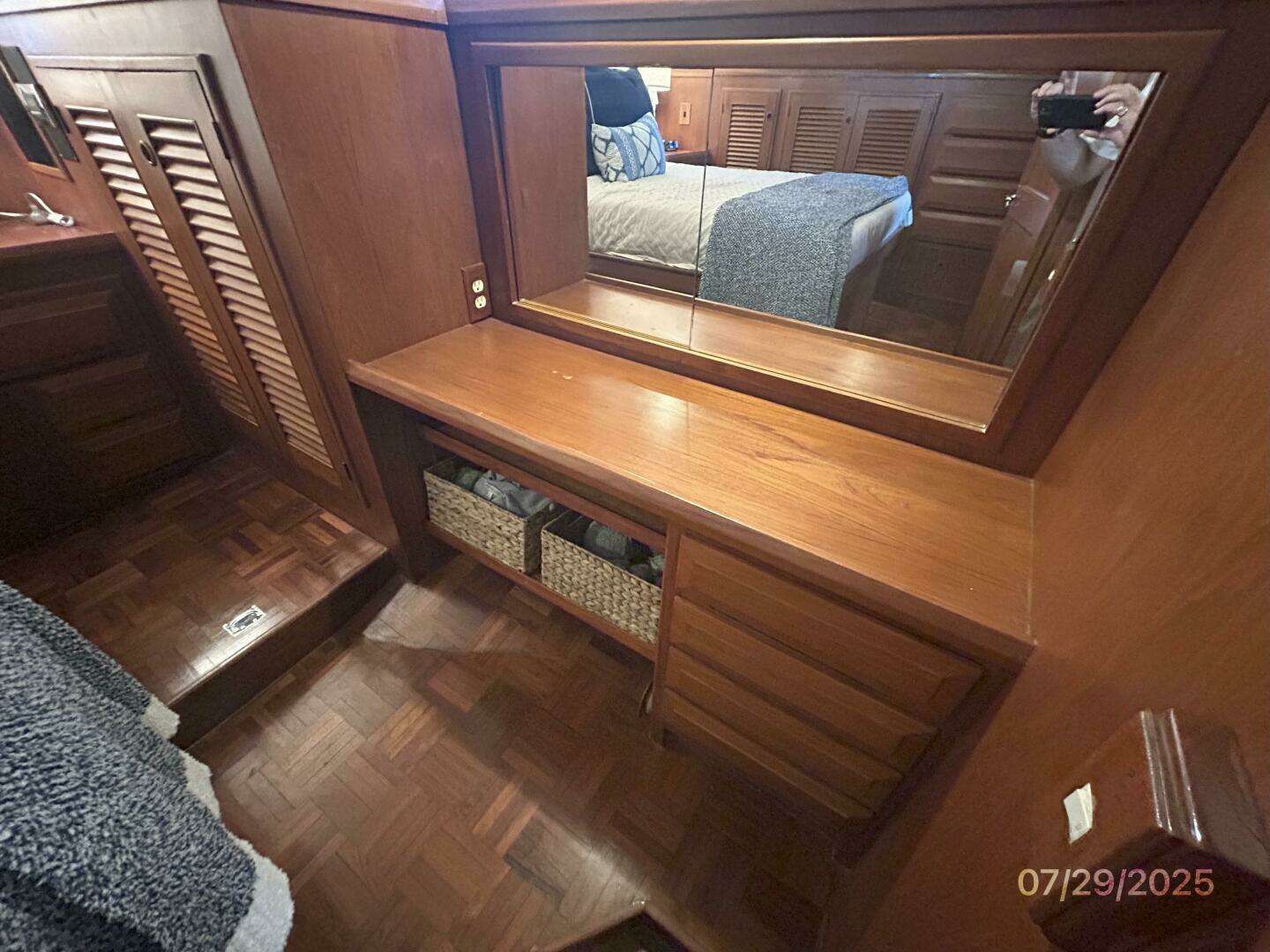 1989 DeFever Offshore Cruiser - Image 52