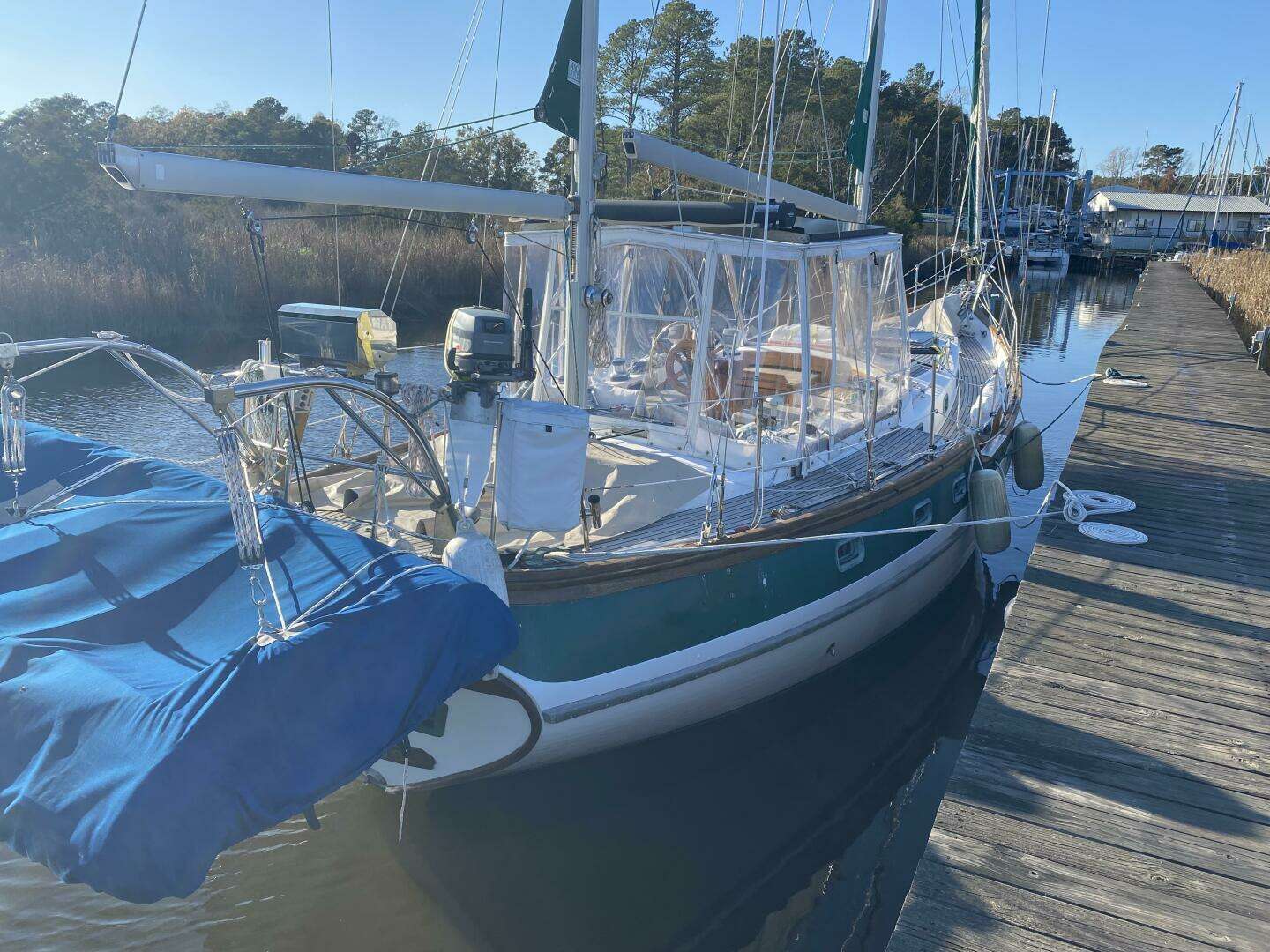 1983 Bluewater Yachts Vagabond 42 Center Cockpit - Image 16