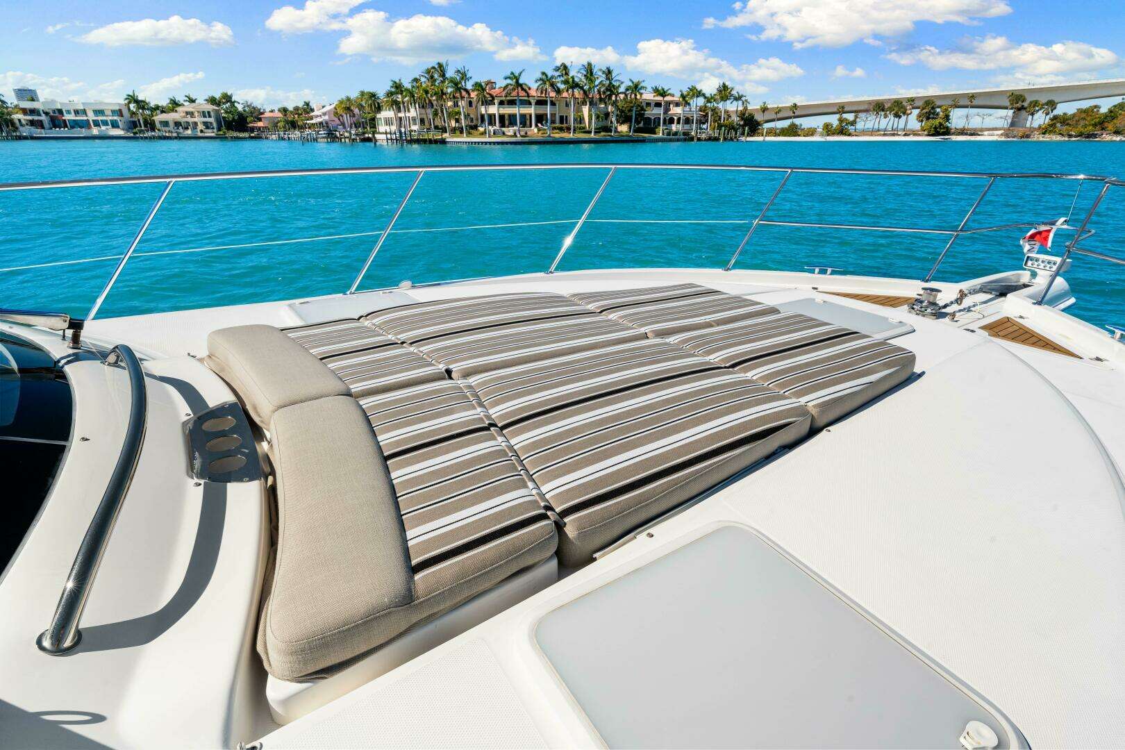 2016 Riviera 5000 Sport Yacht - Image 52