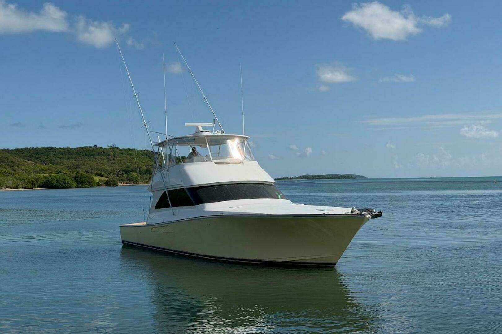 2004 Viking 56 Convertible - Image 3