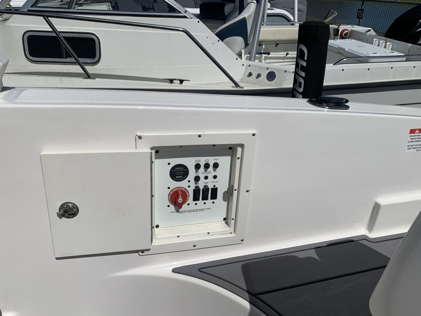 2023 Chaparral 270 OSX - Image 5