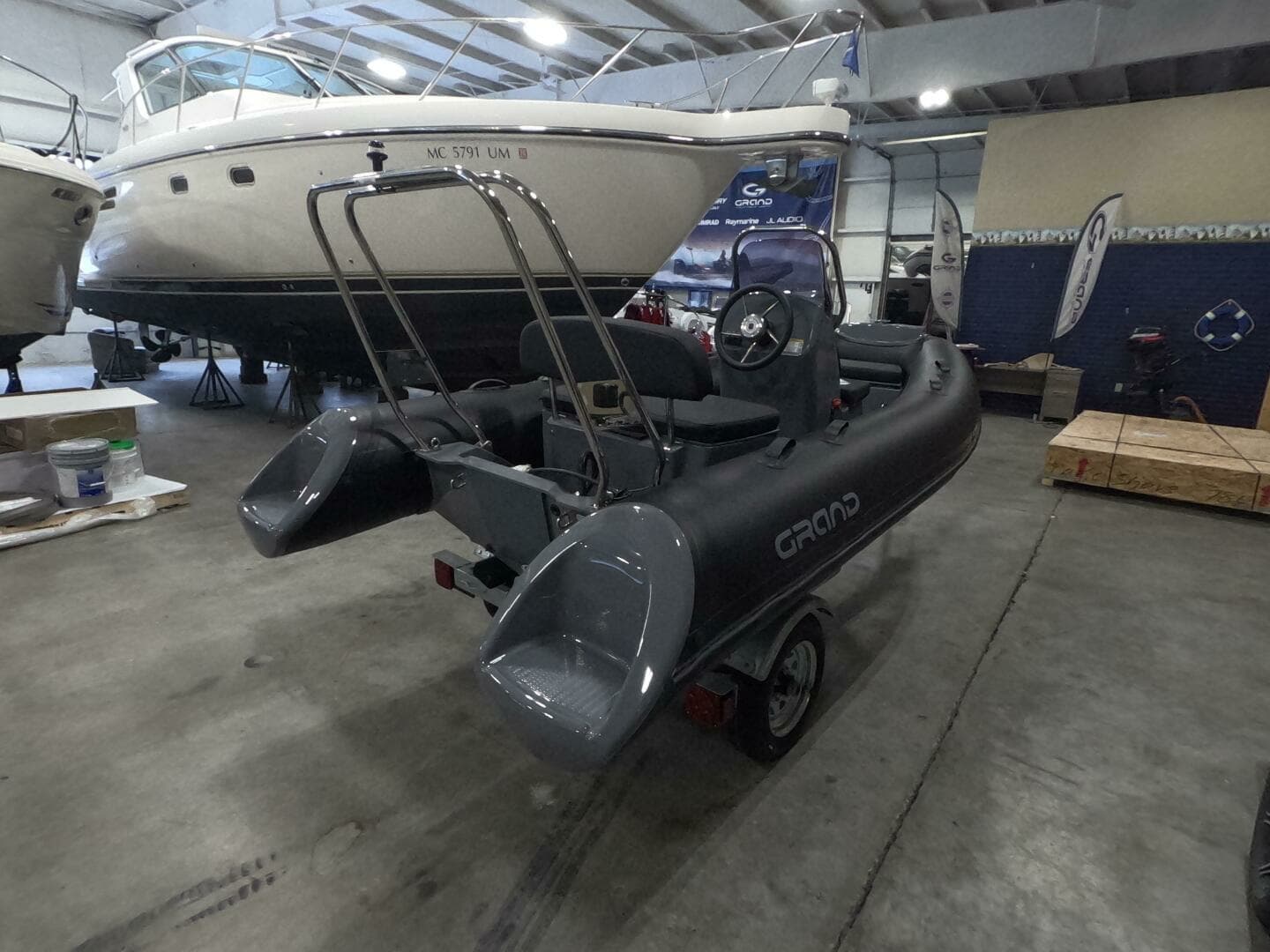 2024 Grand Inflatables S370NL - Image 5