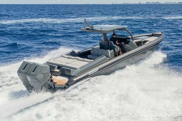 2025 Skipper 38 Sunbed - Image 1