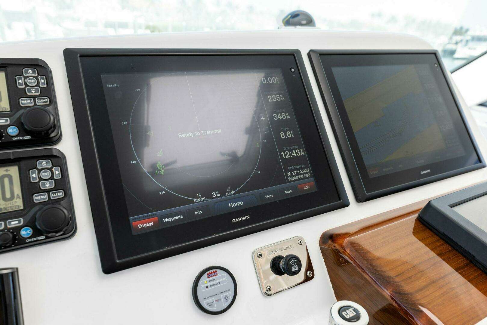 2016 Hatteras — - Image 58