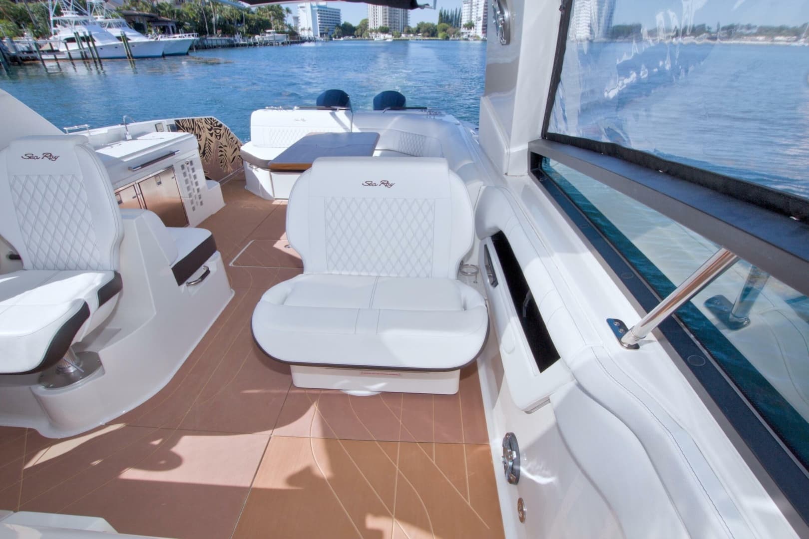 2021 Sea Ray SLX 400 Outboard - Image 40