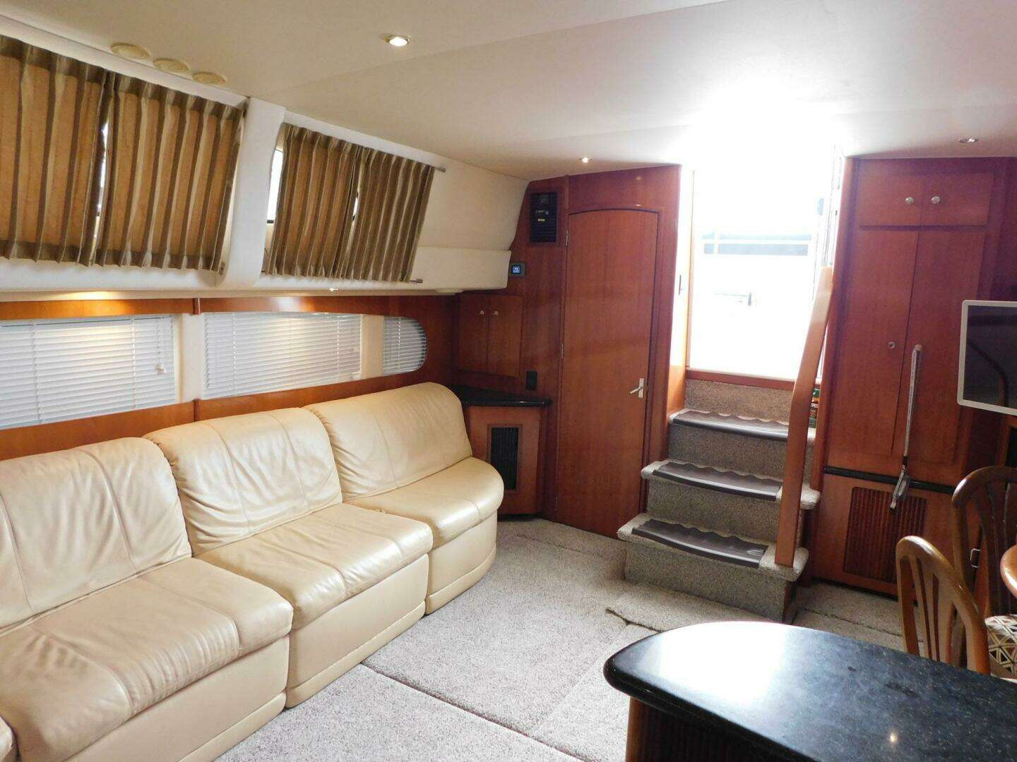 2003 Carver 44 CPMY - Image 31