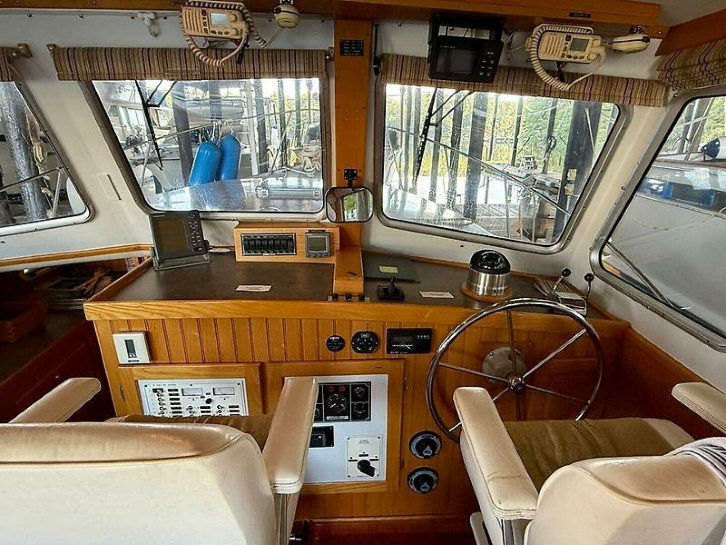 2003 Duffy Atlantic Boat Company Duffy 37 - Image 13
