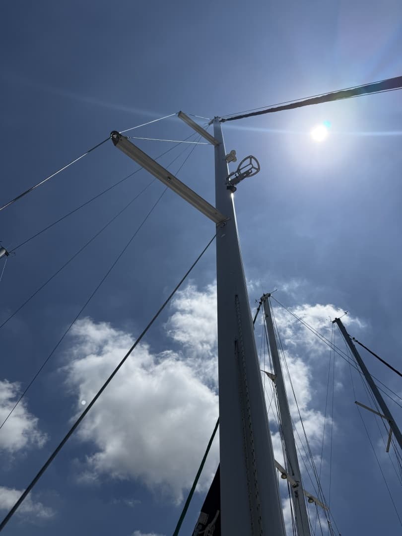 2008 Beneteau Oceanis 43 - Image 19