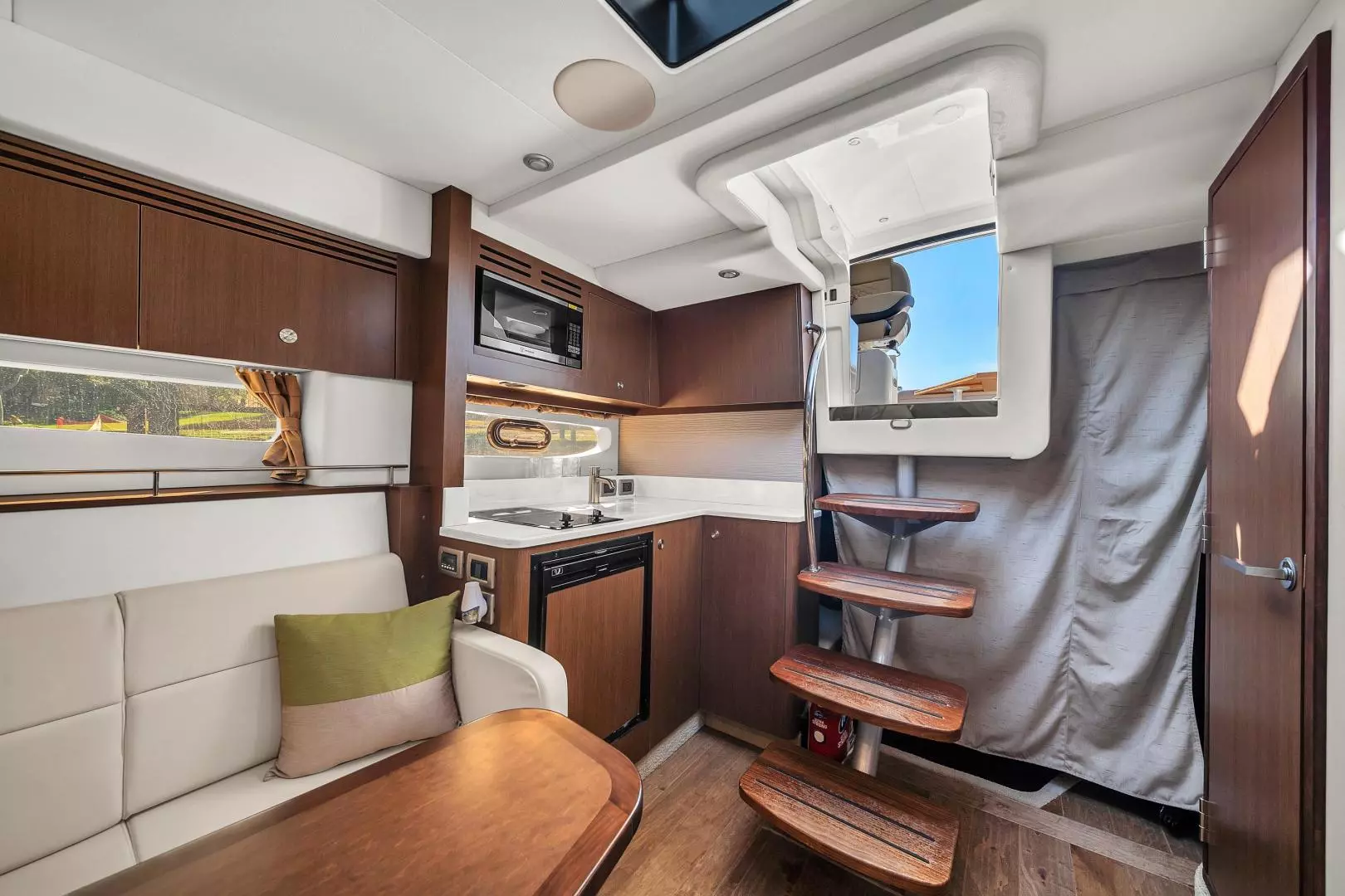 2019 Sea Ray Sundancer Coupe - Image 23