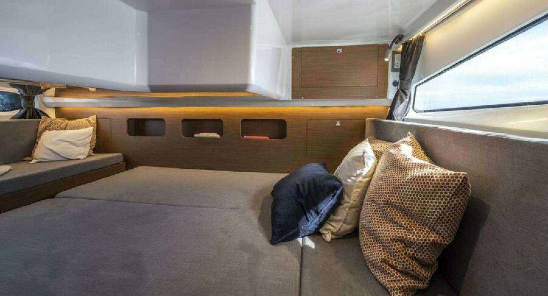 2026 Beneteau Antares 11 - Image 14