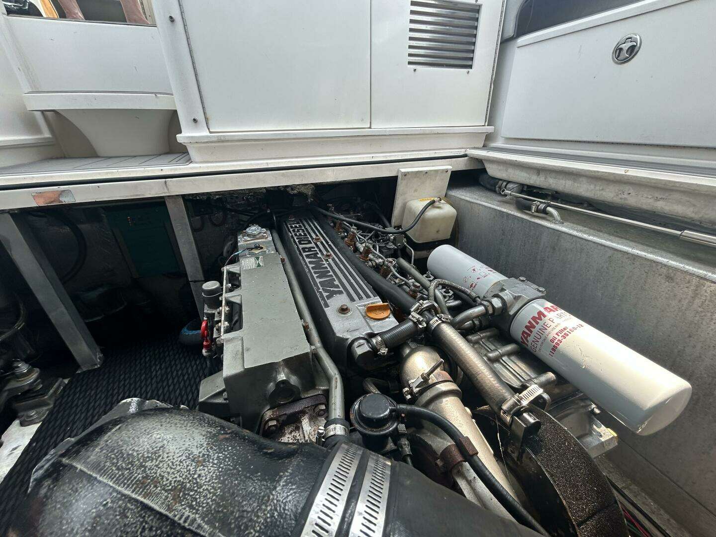 2004 Stamas 370 Express - Image 17