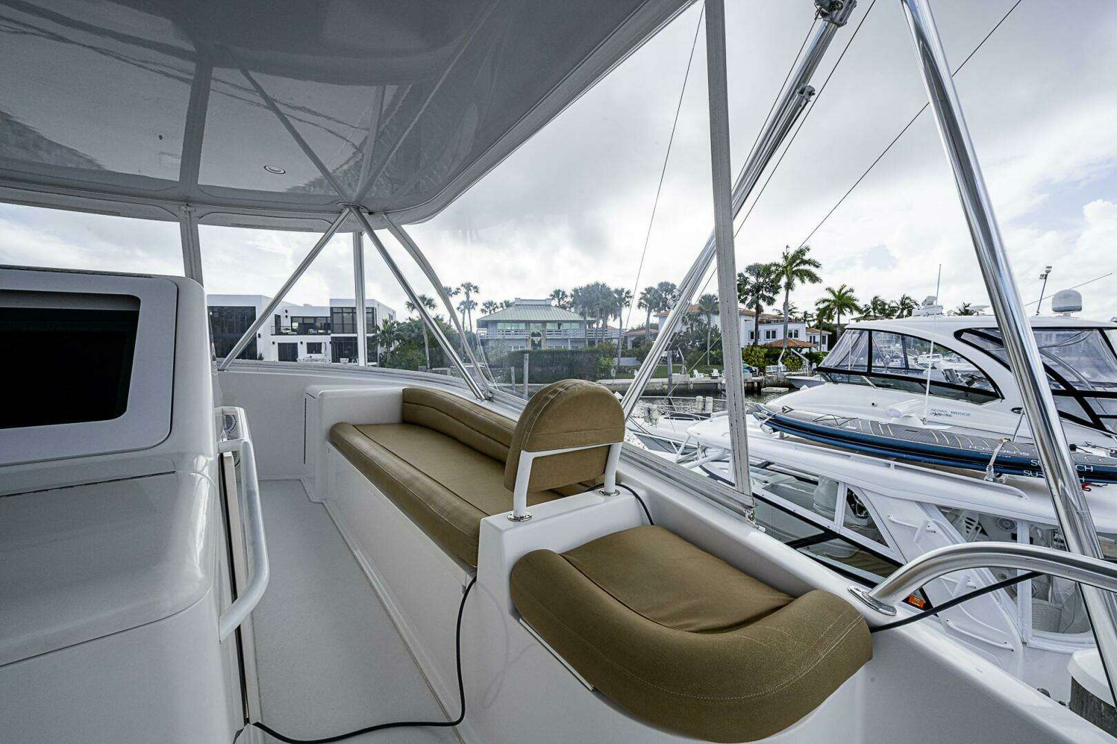 2007 Viking 64 Convertible - Image 47