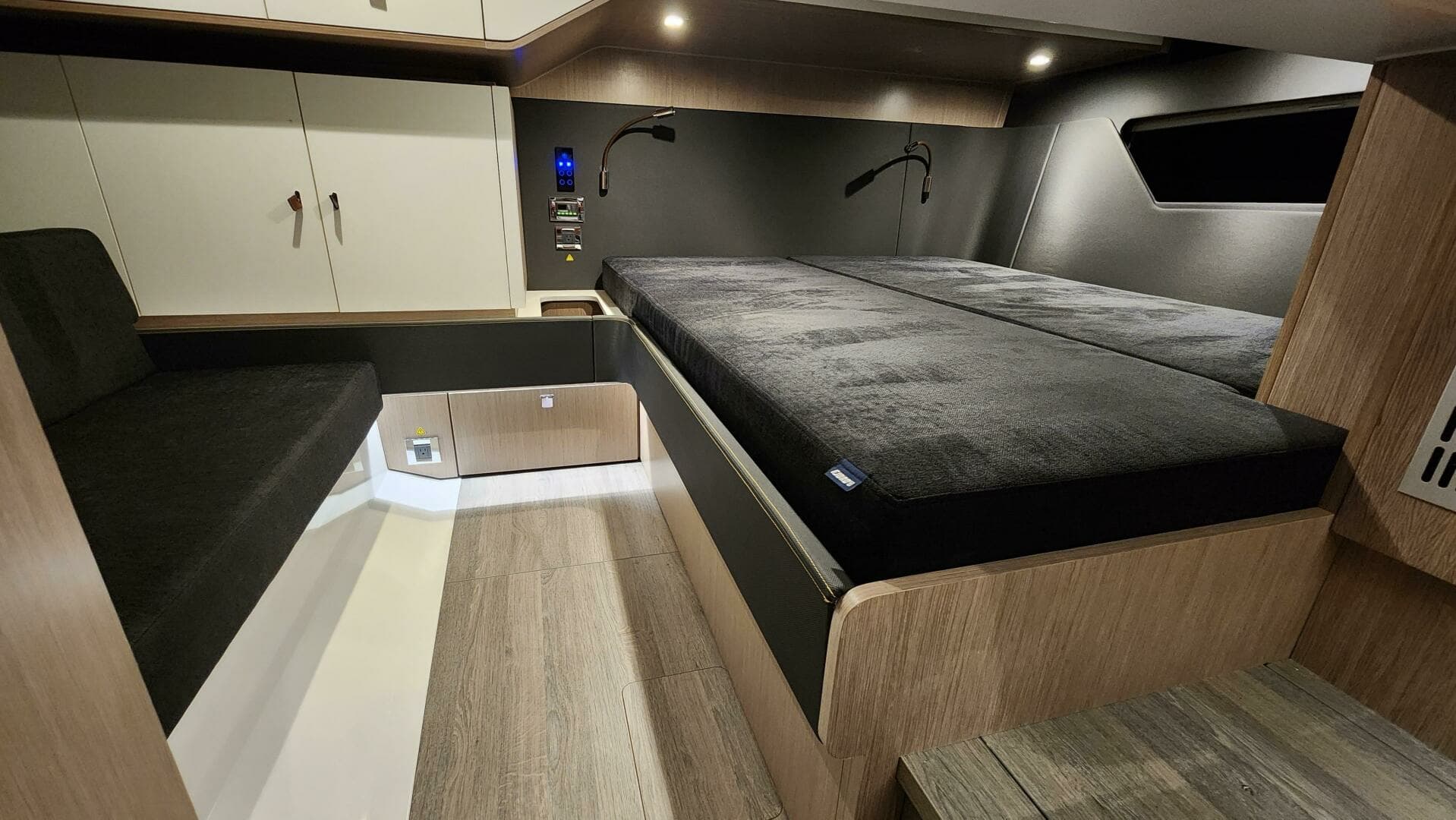 2023 Fjord 41 XL - Image 35