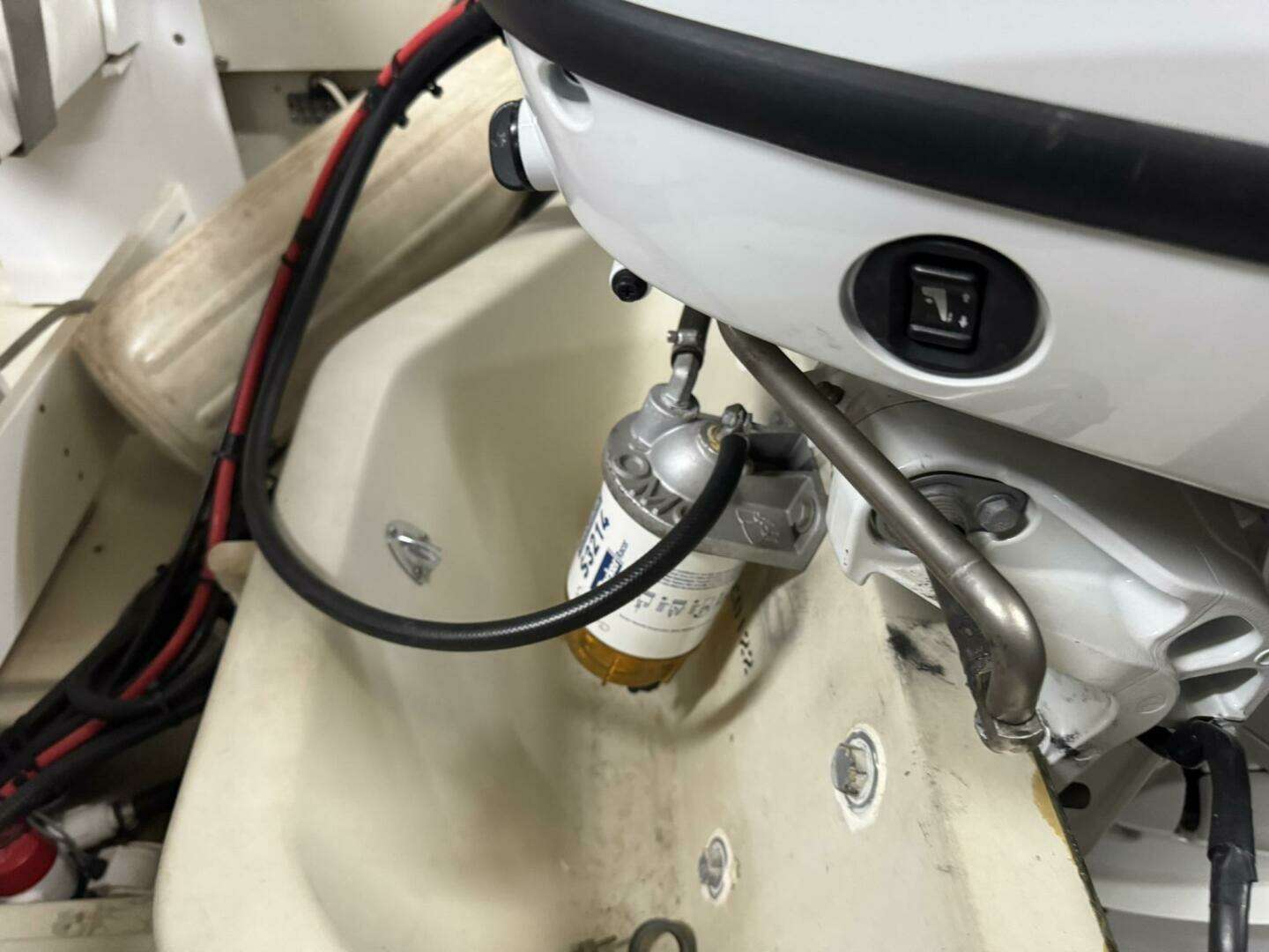 1988 Boston Whaler 17 Newport - Image 36