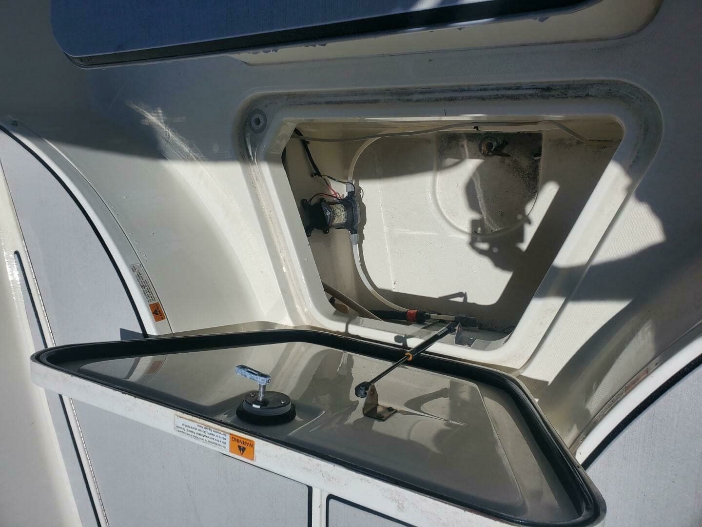 2003 Hydra-Sports 2400 Center Console - Image 9
