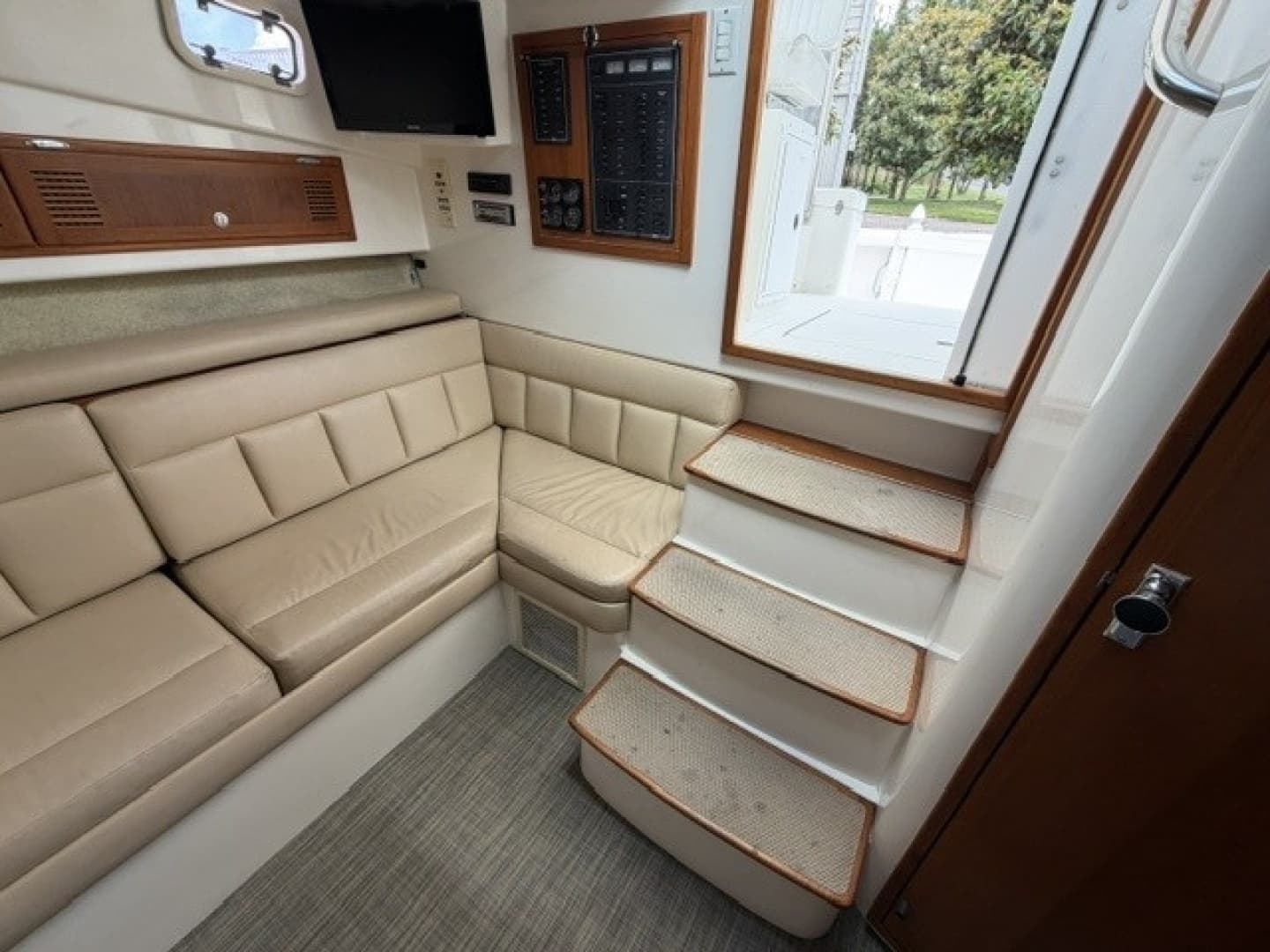 1996 Cabo 31 Express - Image 80