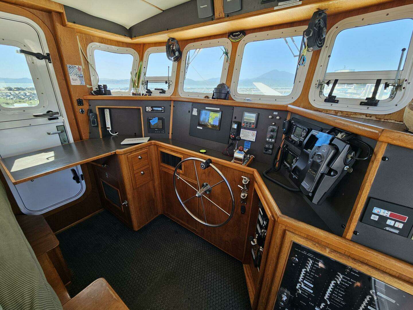2002 Nordhavn — - Image 34