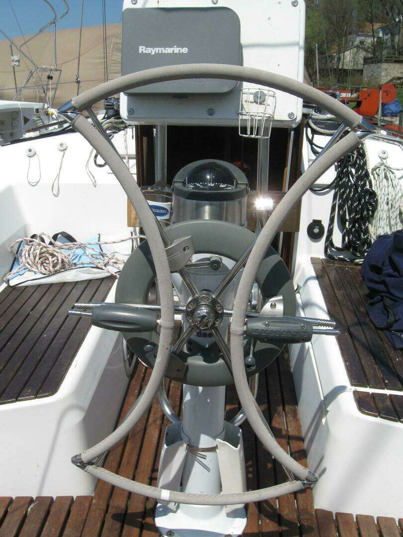 1995 Hunter Hunter 35.5 - Image 20