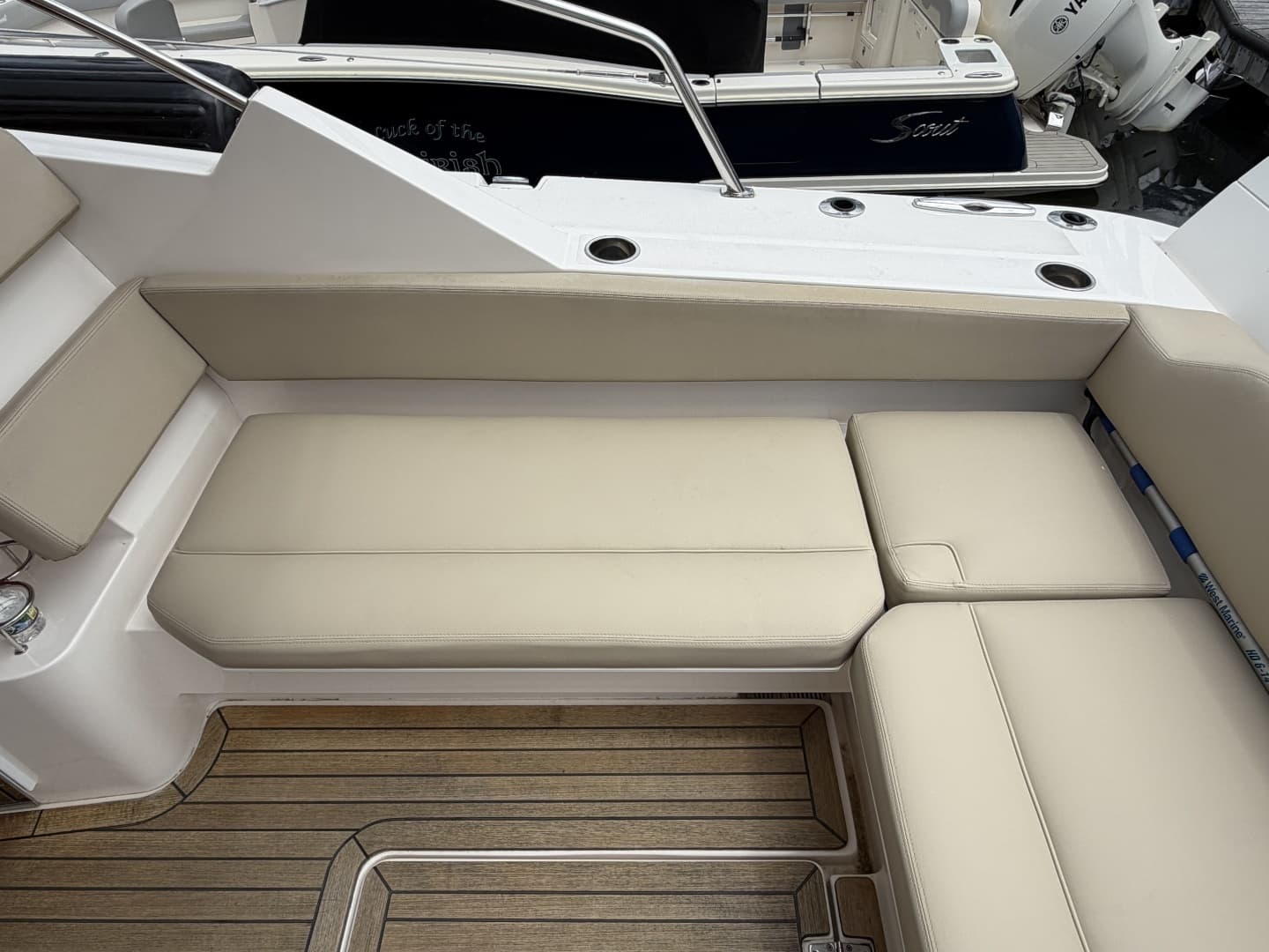 2016 Pursuit SC 365i Sport Coupe - Image 26