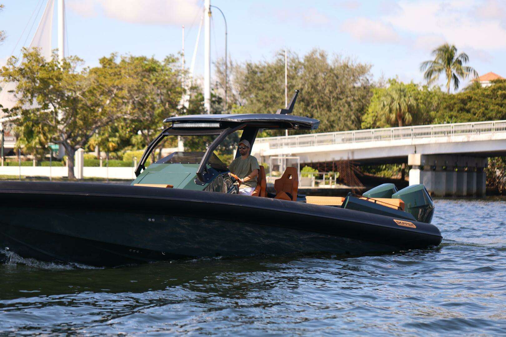 2025 Skipper Green Hull / Camel Upholstery - Image 7