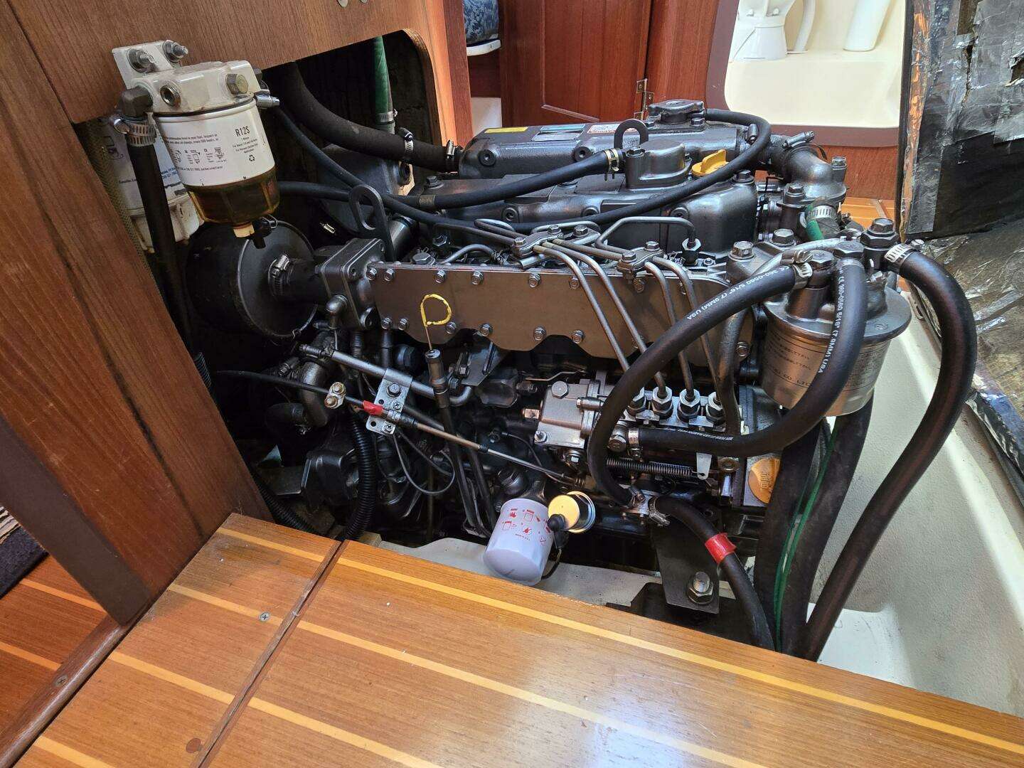 1998 Hunter 410 - Image 61