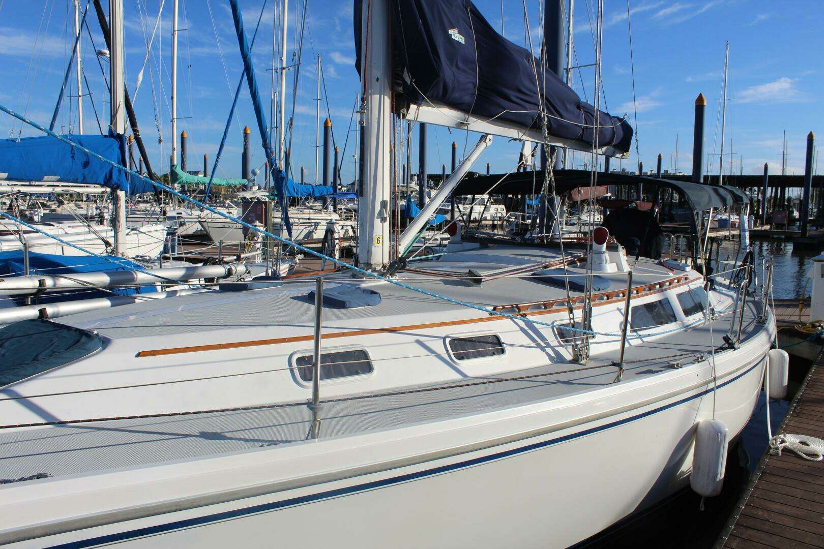 1990 Catalina 42 - Image 43