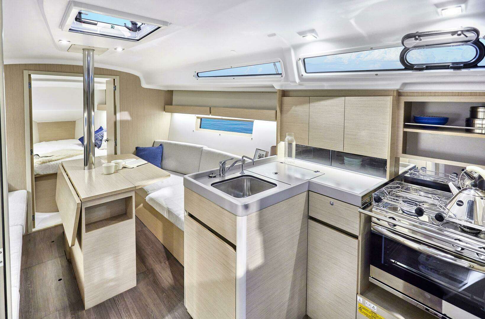 2026 Beneteau Oceanis 34.1 - Image 7