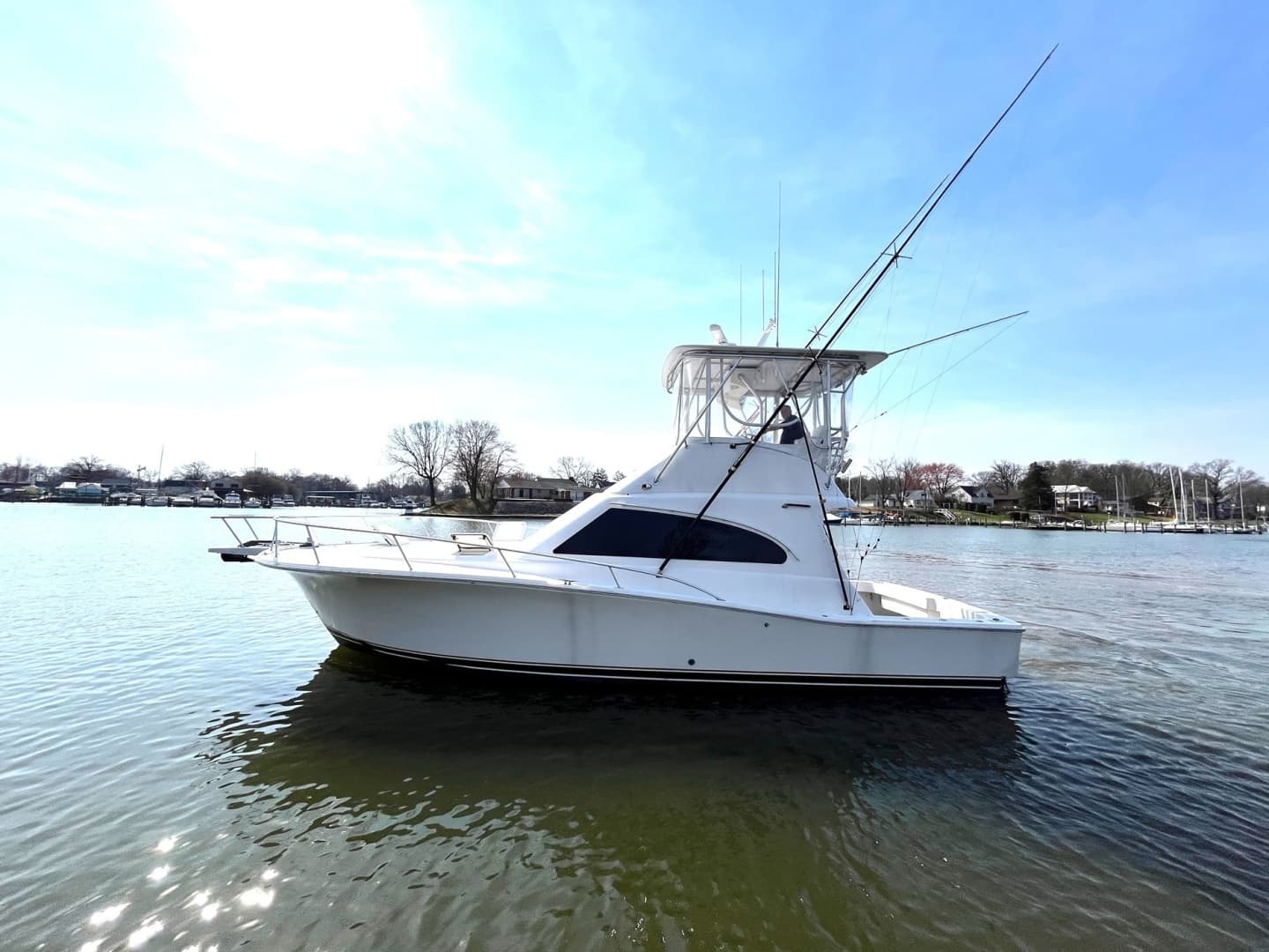 2003 Luhrs 40 Convertible - Image 4